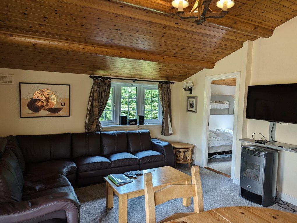 Property photo 3 of 10 3. Living 5 9B7A318B3c55661c47Aa7A36ce8F971E Scaled