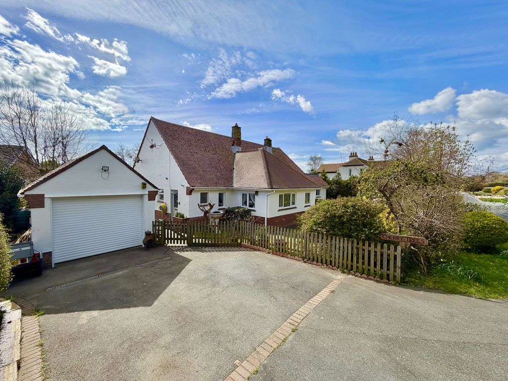 Property photo 1 of 22