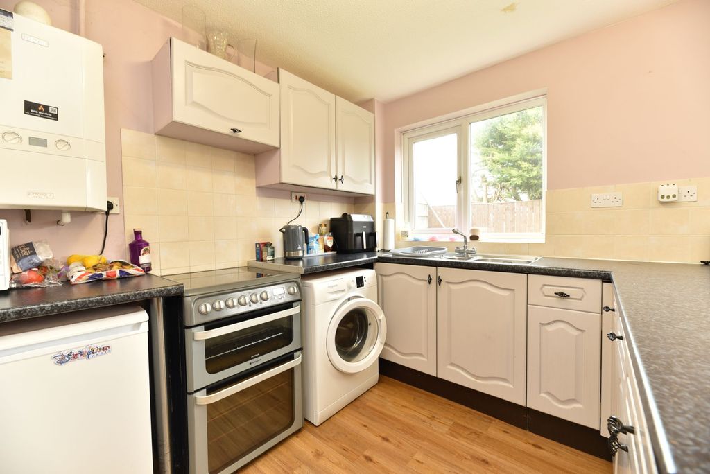 Property photo 2 of 14