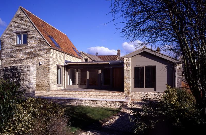 Property photo 1 of 10 Front