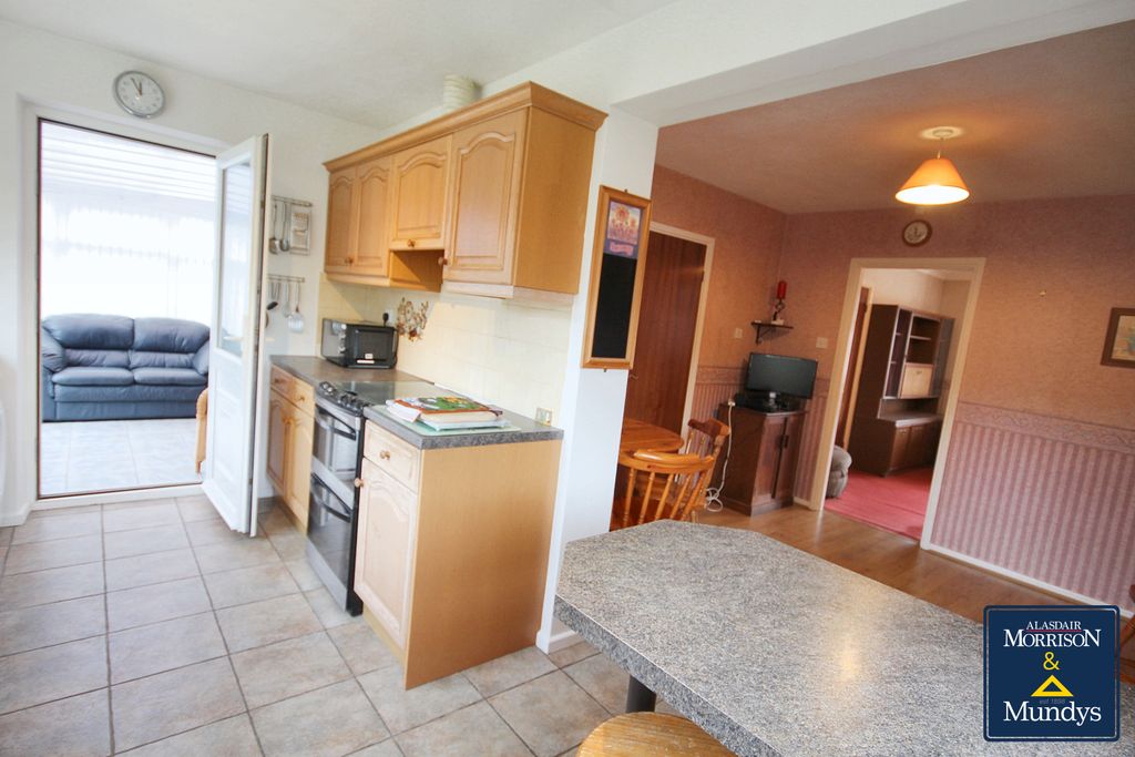 Property photo 3 of 13 Kitchen & Dining Room