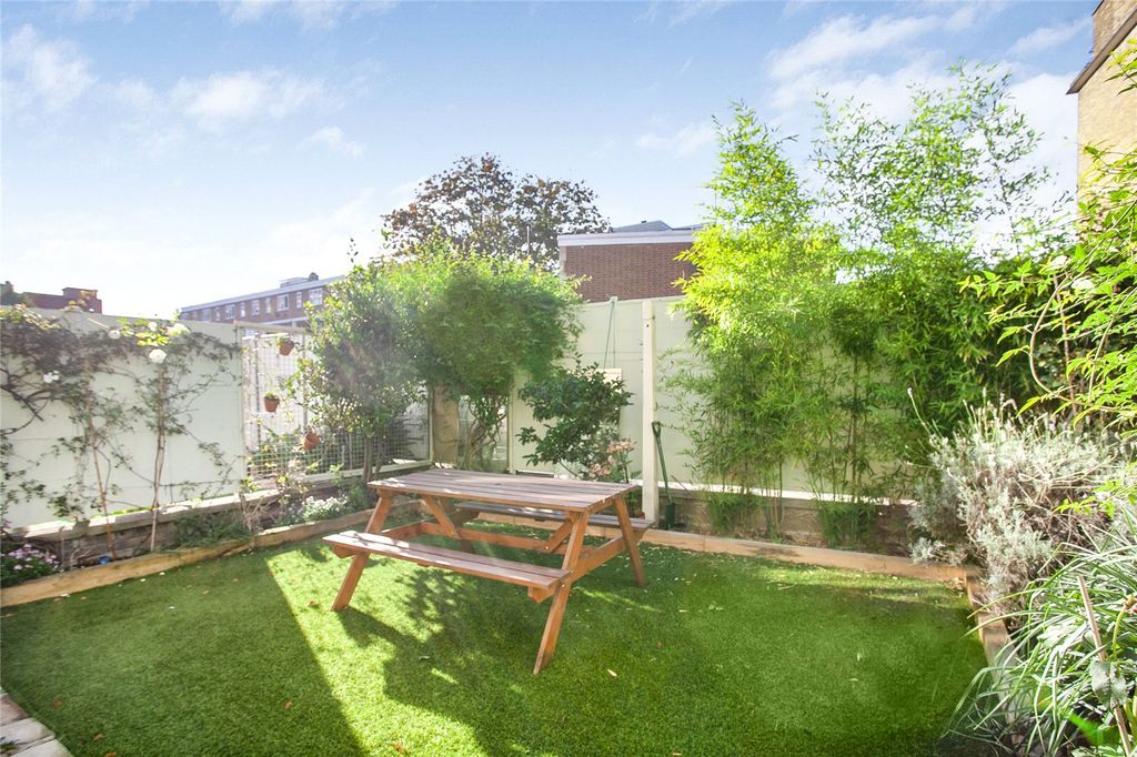Property photo 1 of 13 Garden