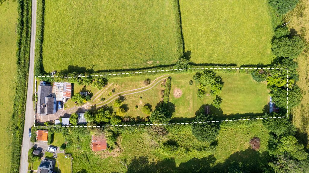 Property photo 1 of 19 Picture No. 01