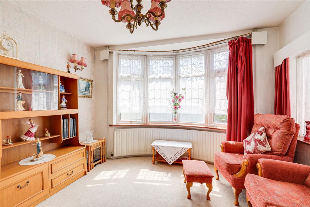 Property photo 2 of 21 6788.Jpg