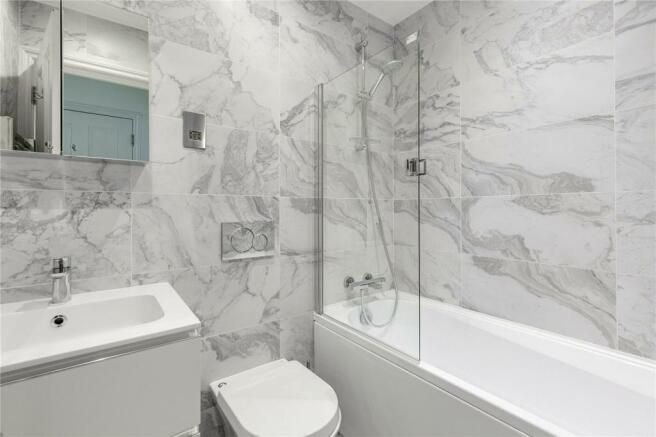 Property photo 3 of 13 Bathroom