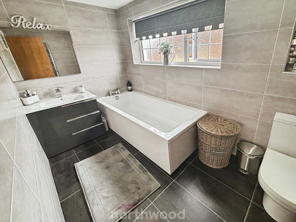 Property photo 2 of 23