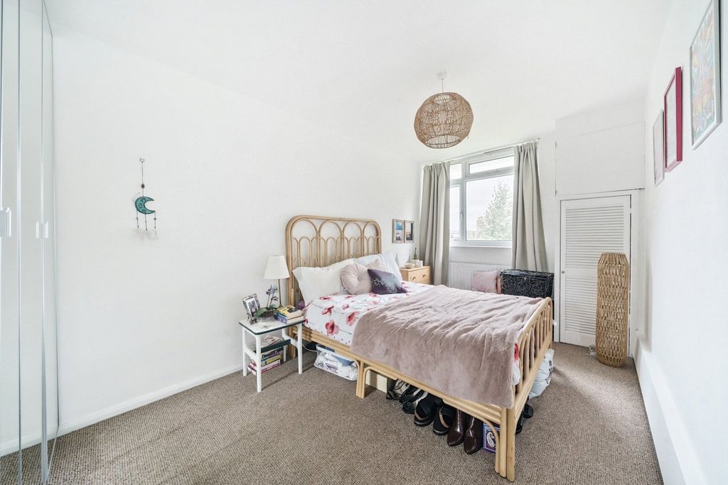 Property photo 3 of 15 Bedroom