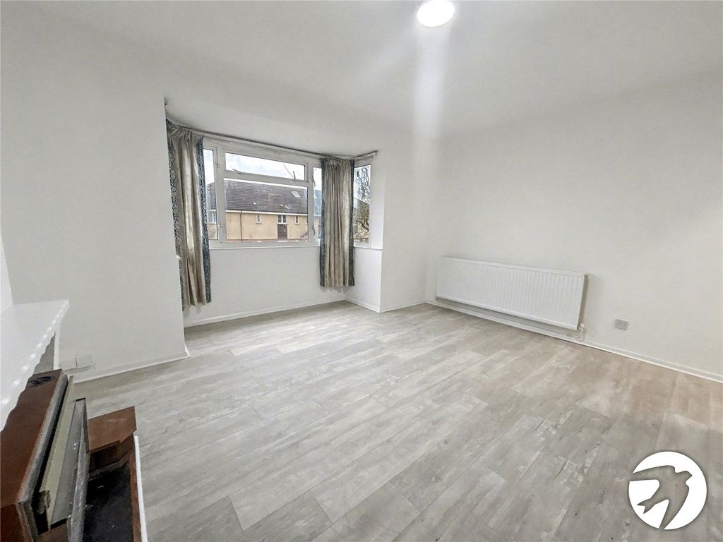 Property photo 3 of 13 Picture No. 04