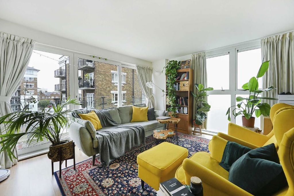 Property photo 2 of 6