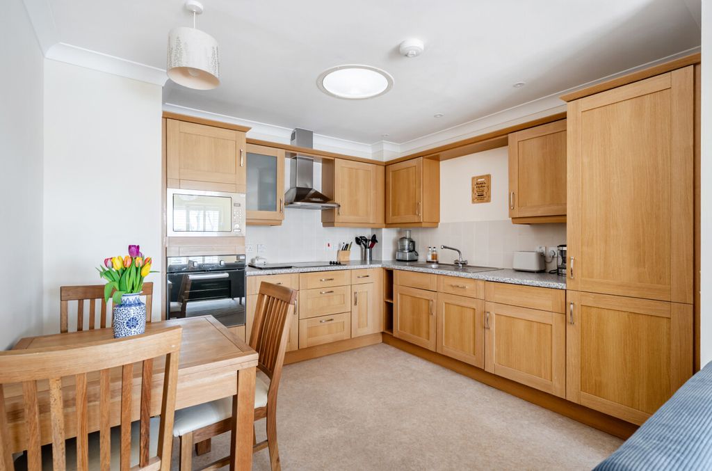 Property photo 2 of 11 1425528-5-69Bd1B2...