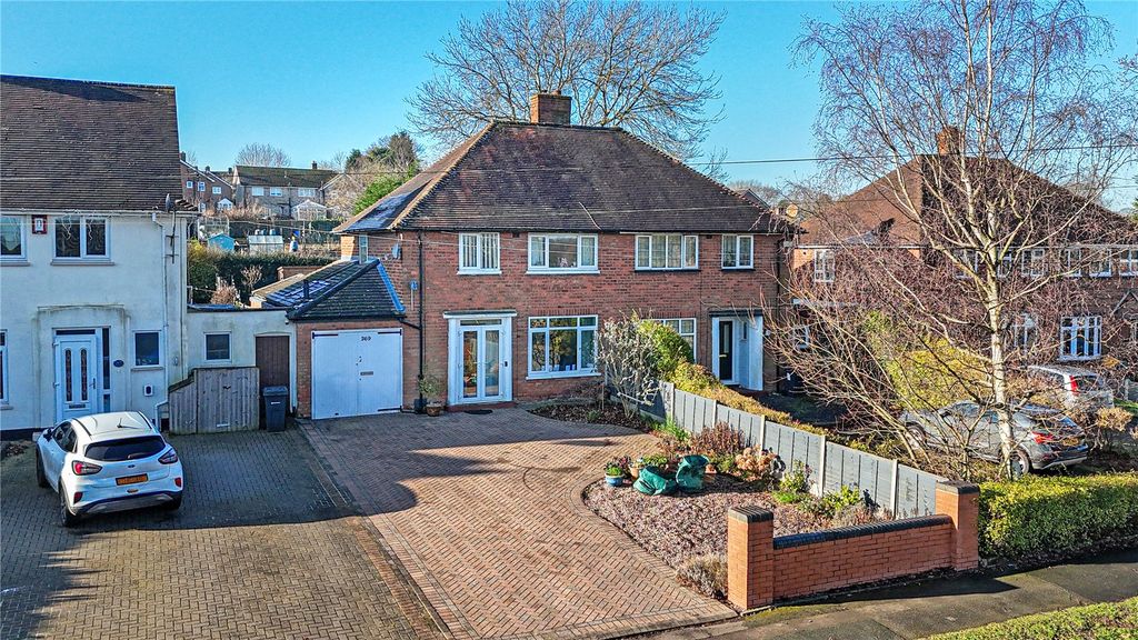 Property photo 1 of 35 Picture No. 04