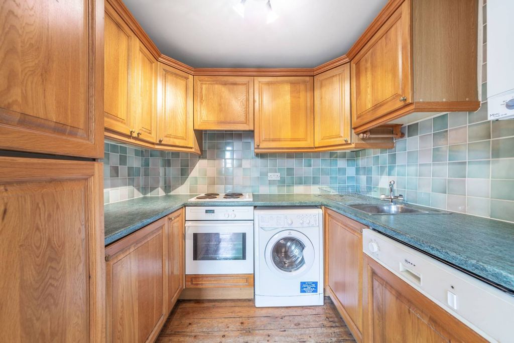 Property photo 1 of 5
