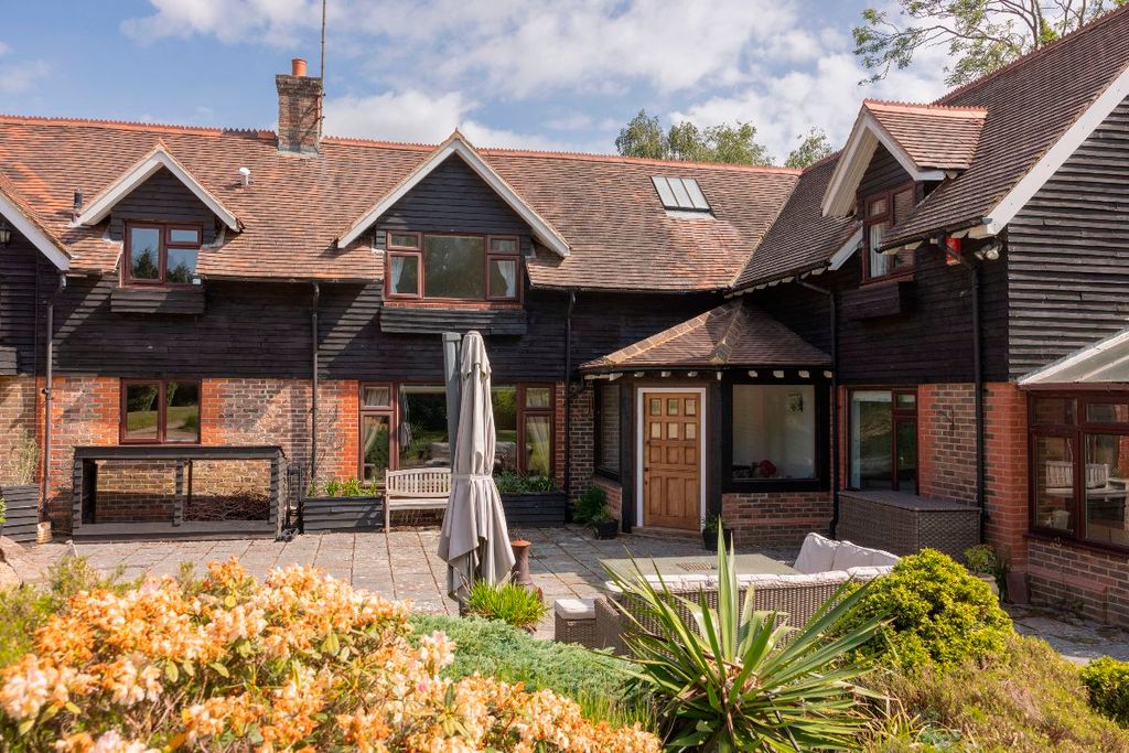 Property photo 3 of 29