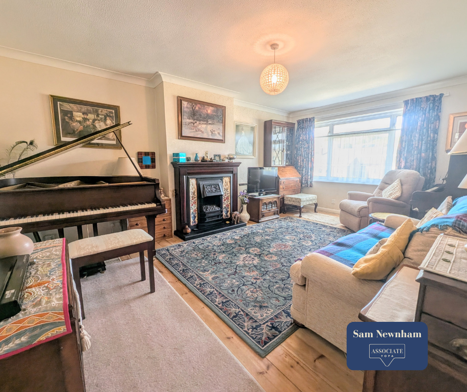 Property photo 3 of 13 Living Room