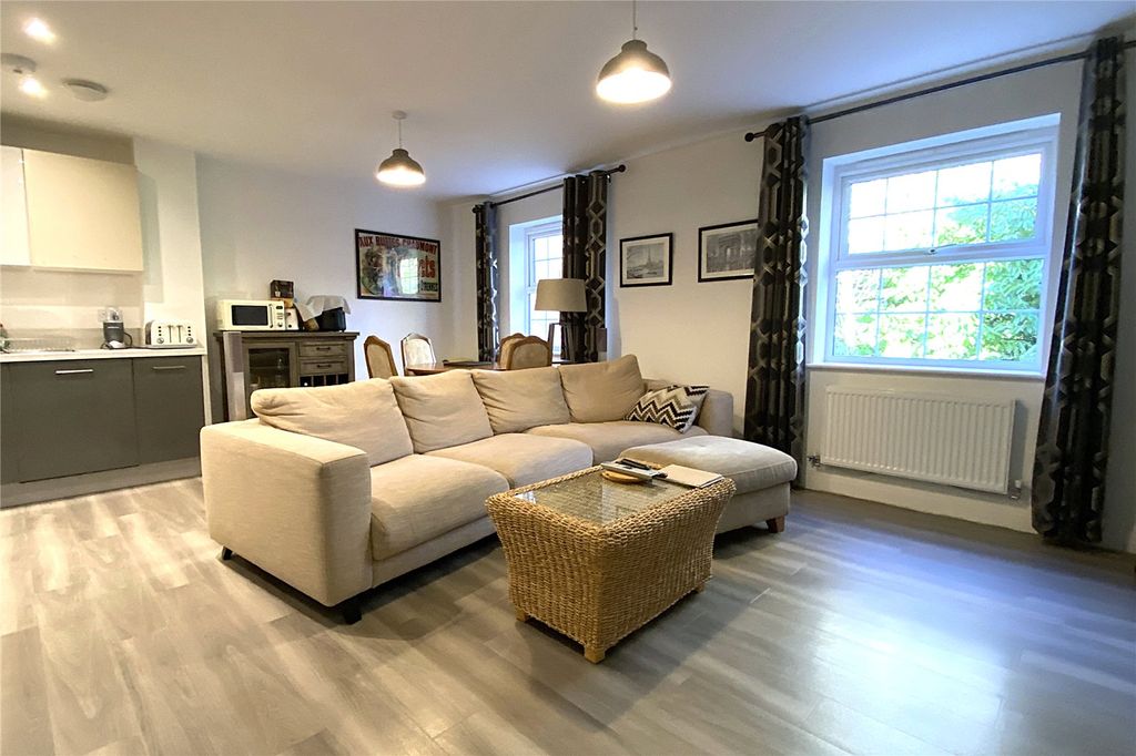 Property photo 2 of 8 Picture No. 05