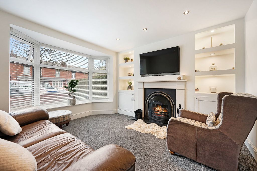 Property photo 2 of 43