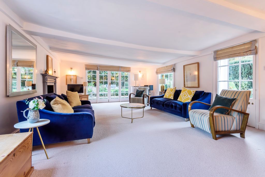 Property photo 2 of 16