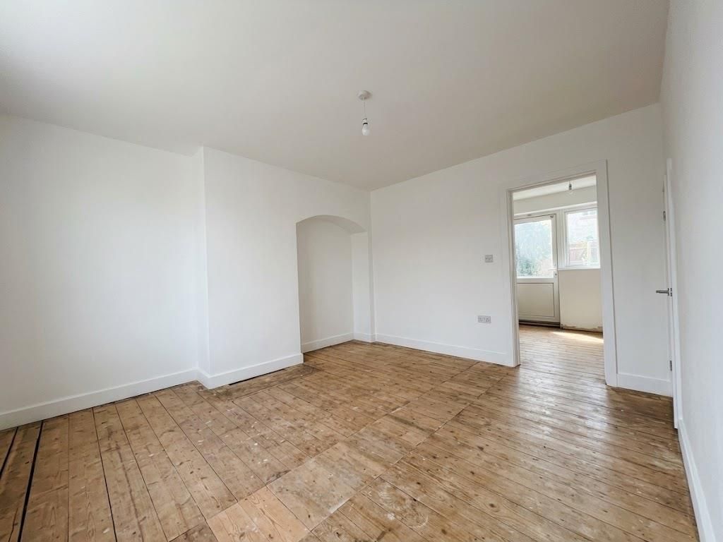 Property photo 2 of 12 11.Png