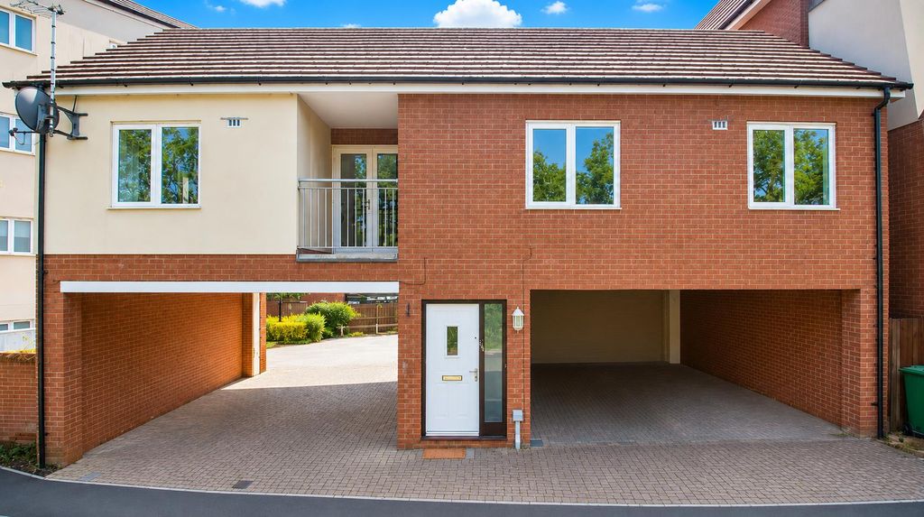 Property photo 1 of 11 Carradine Front.Png