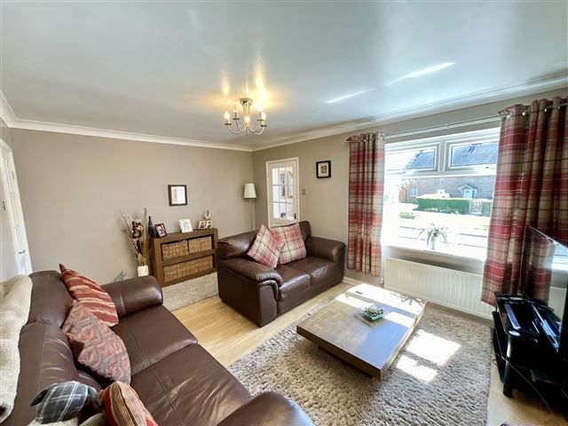 Property photo 2 of 21 Lounge