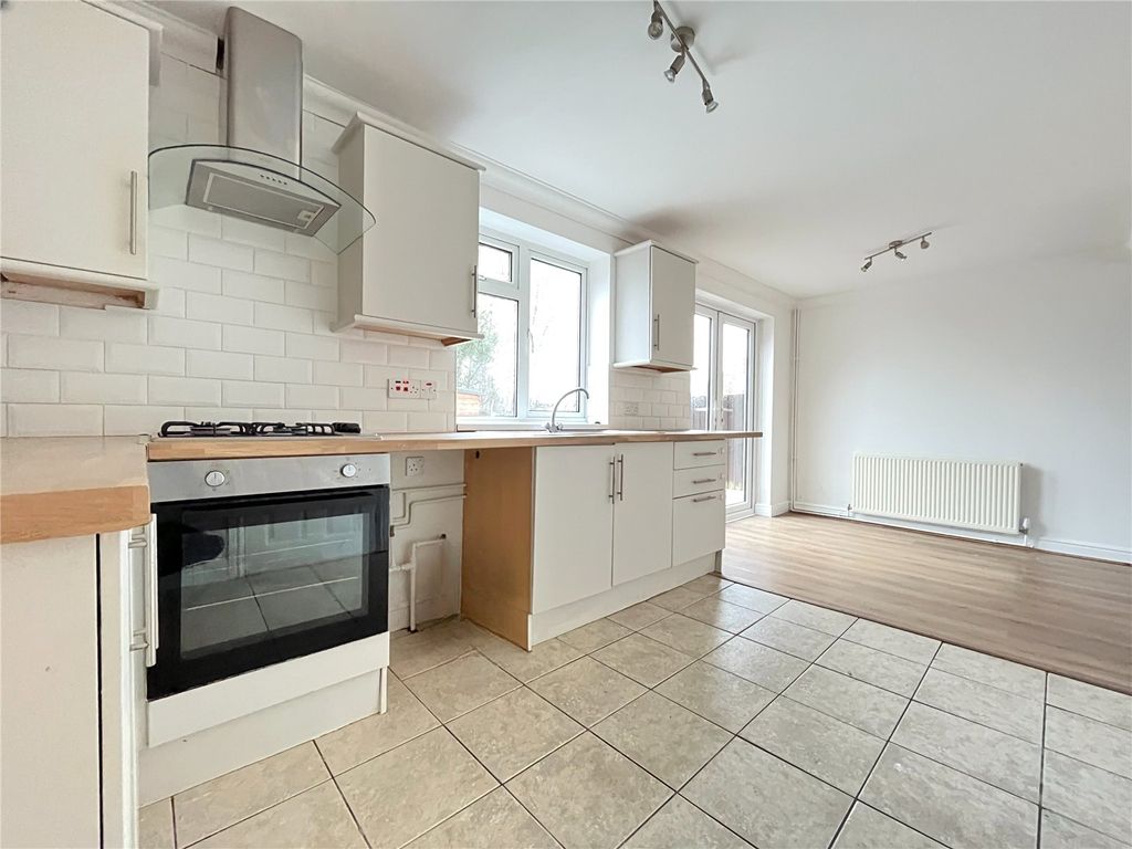 Property photo 3 of 15 Picture No. 23