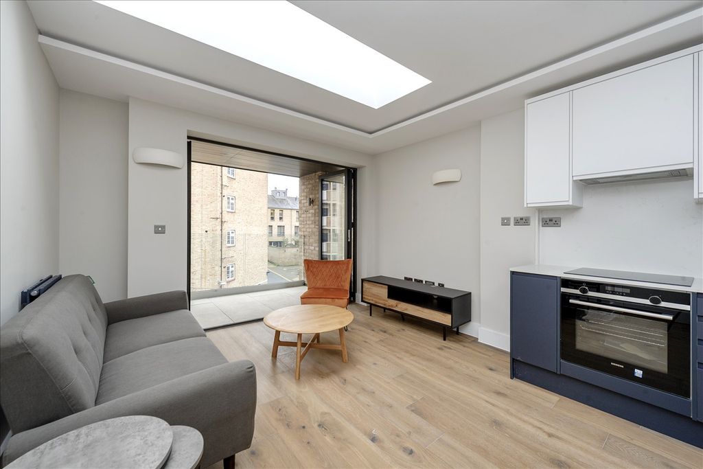 Property photo 1 of 11 Main Picture