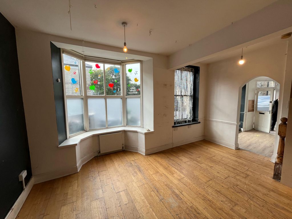 Property photo 3 of 13 Ground Floor