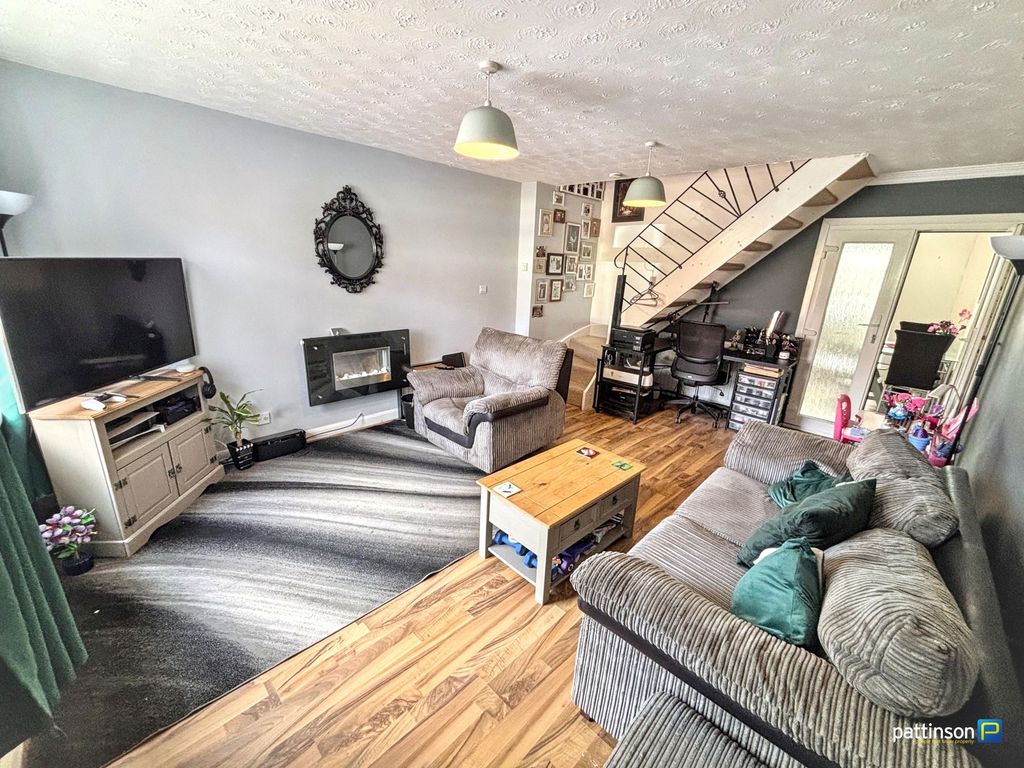 Property photo 2 of 14