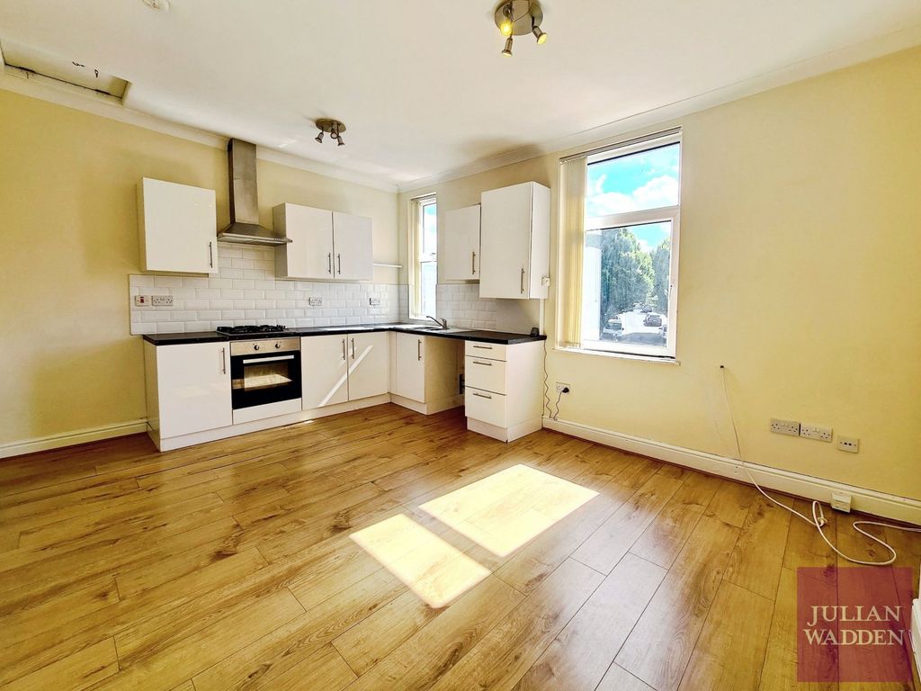Property photo 1 of 7 Picture No. 14