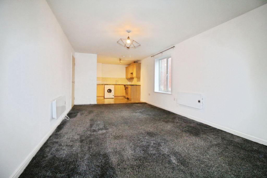 Property photo 3 of 12 Dining Area Kitchen