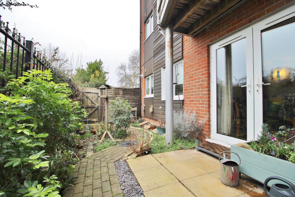 Property photo 3 of 16