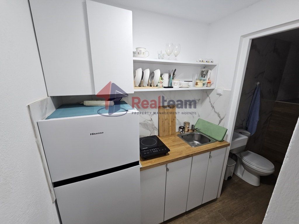 Property photo 3 of 25