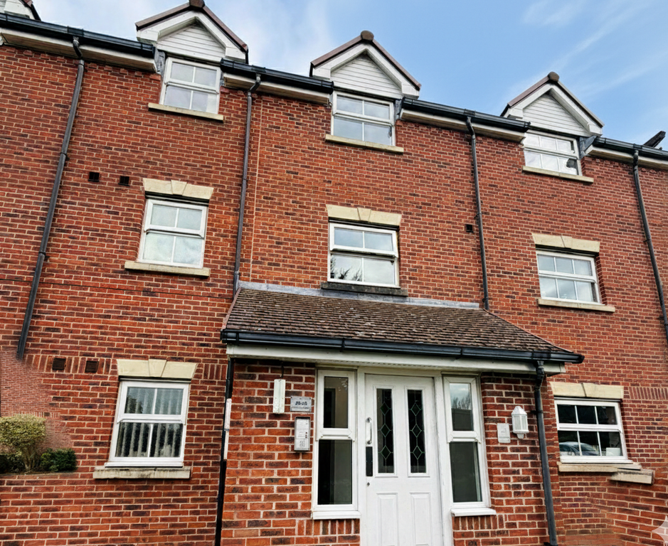 Additional image 16 of 2 bed flat for saleHigh-Yield Investment Opportunity: Heys Hunt, Leyland PR25
