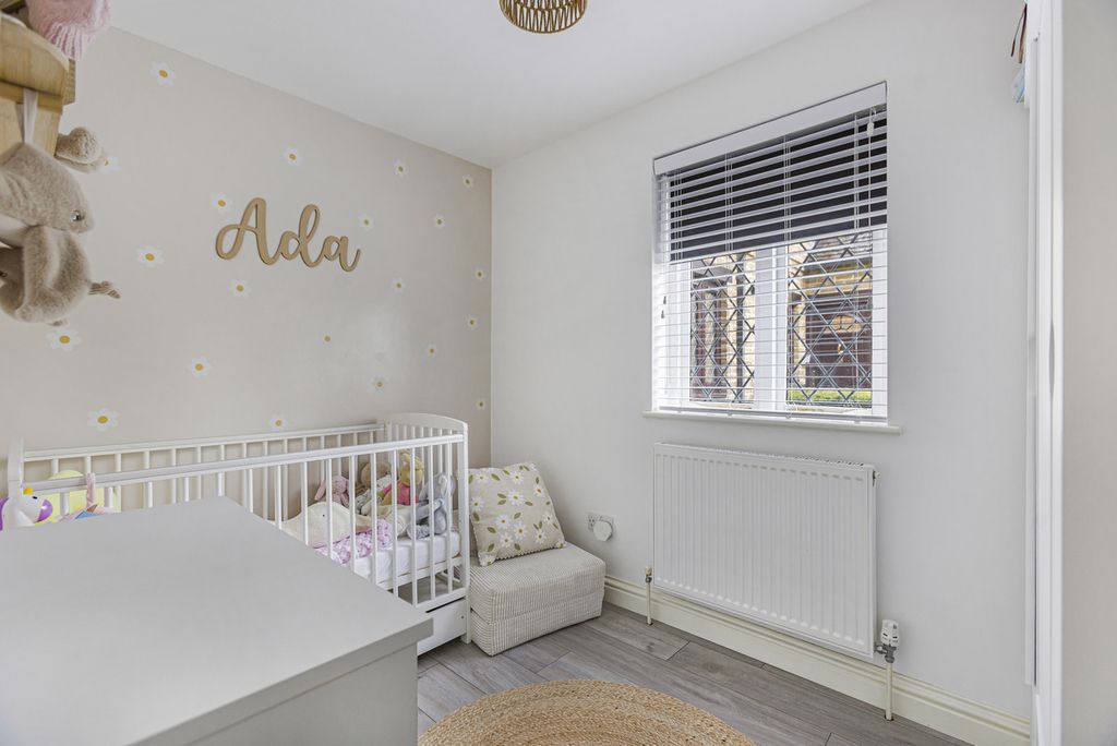 Additional image 8 of 2 bed flat for saleHillsborough Road, Oxford OX4