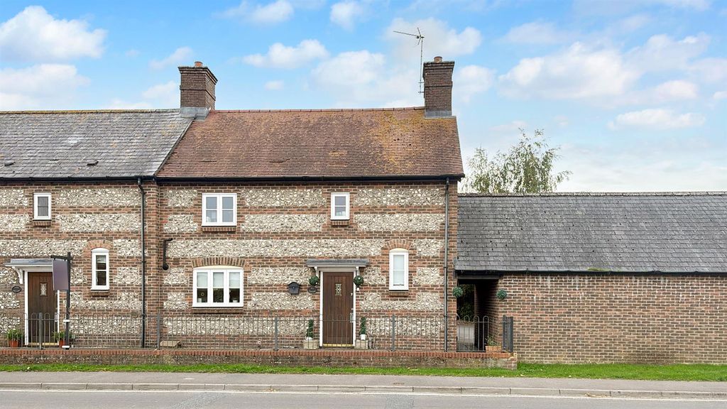 Property photo 1 of 12 Front Aspect