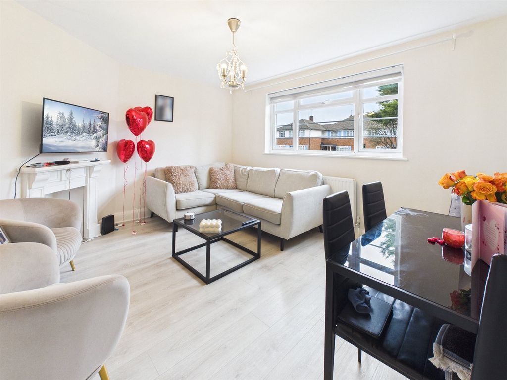 Property photo 2 of 10 Picture No. 08