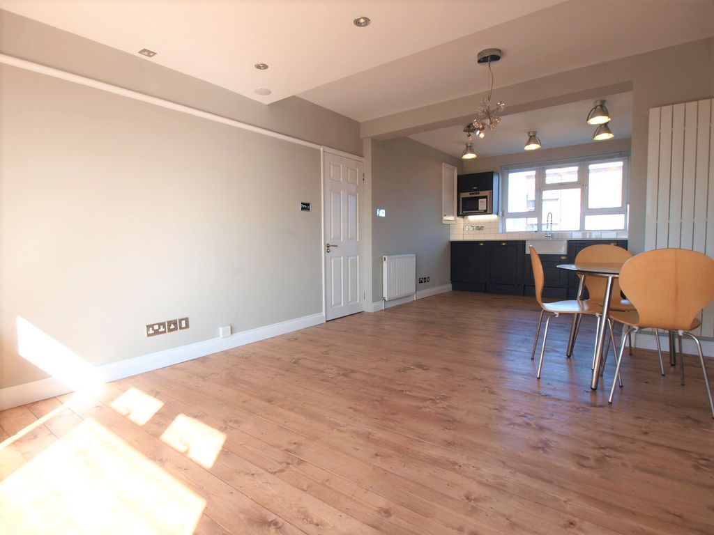 Property photo 2 of 13 Photo 12
