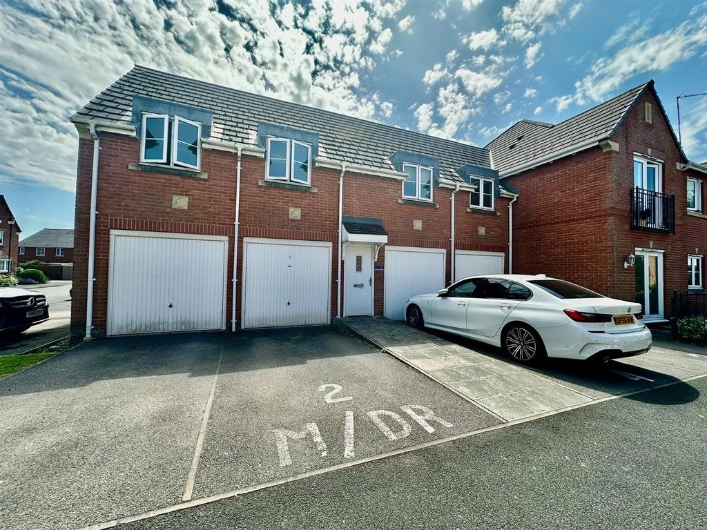 Property photo 1 of 7 External