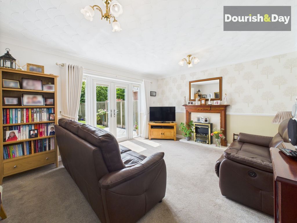 Property photo 2 of 19