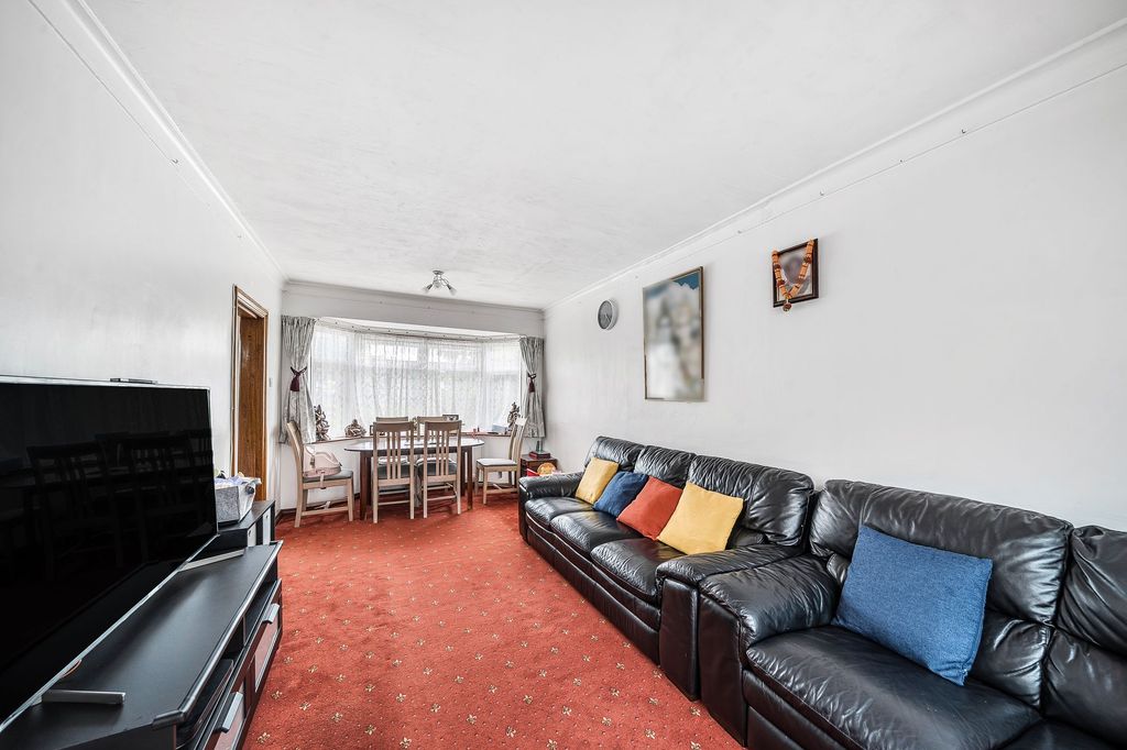 Property photo 3 of 13 Reception Room