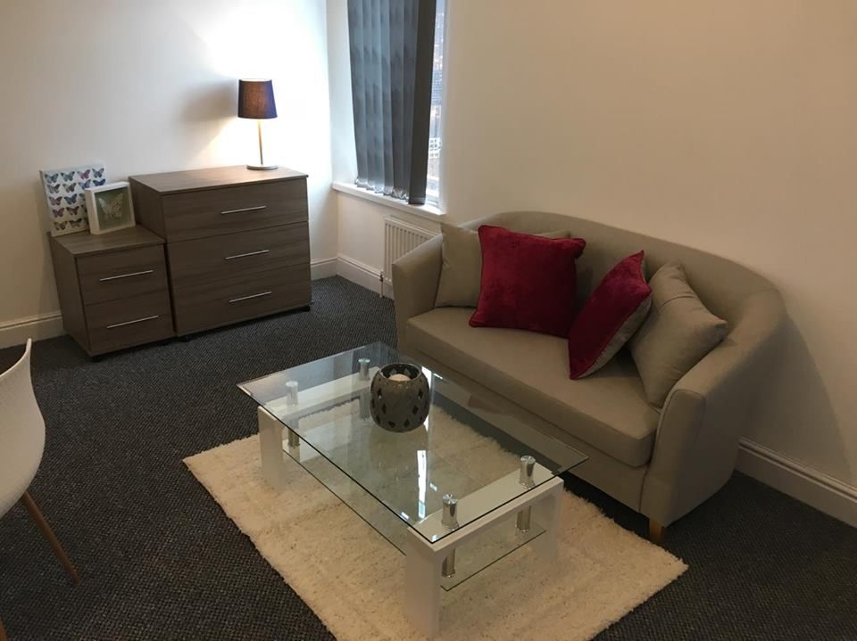 Property photo 2 of 6 Lounge