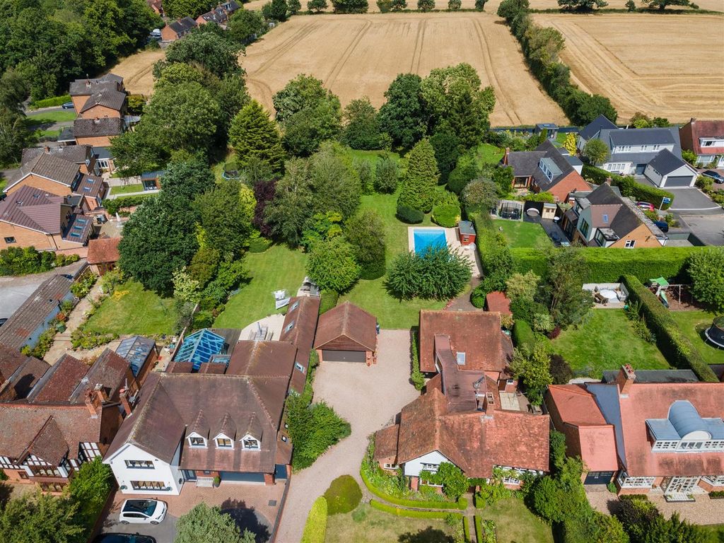 Property photo 2 of 22 Golden End Cottage, 49 Kenilworth Road-3_Lo.Jpg