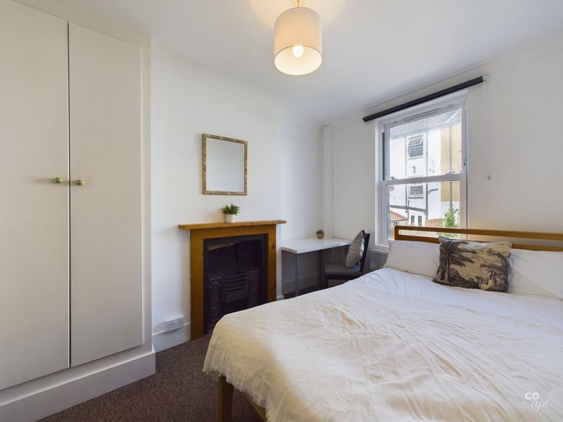 Property photo 2 of 11 Photo 9