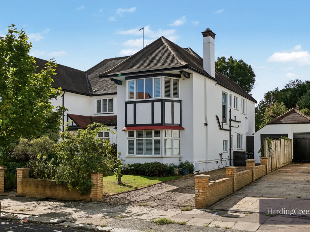 Property photo 1 of 17