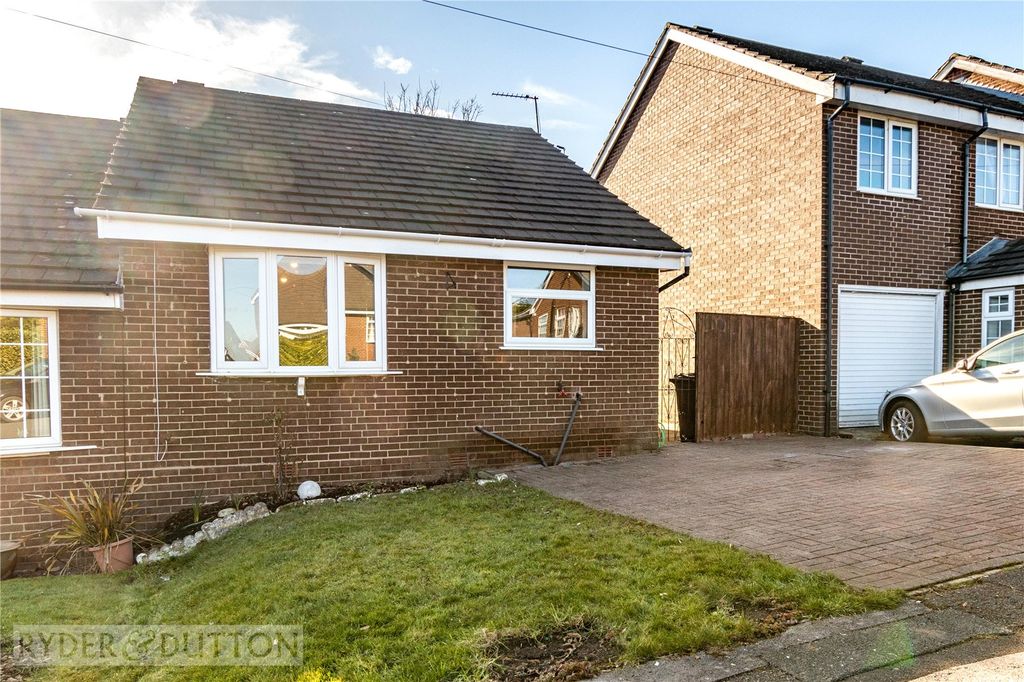 Property photo 1 of 14 Front