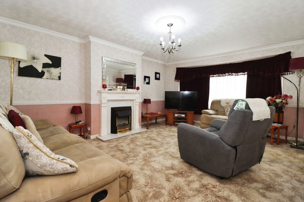 Property photo 2 of 13 Pbox-Img.Jpg