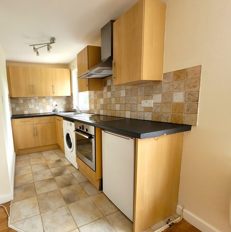 Property photo 2 of 7 1000049981