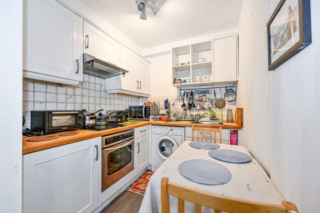 Property photo 2 of 4