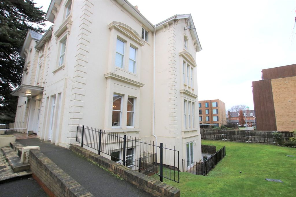 Property photo 1 of 10 Picture No. 05