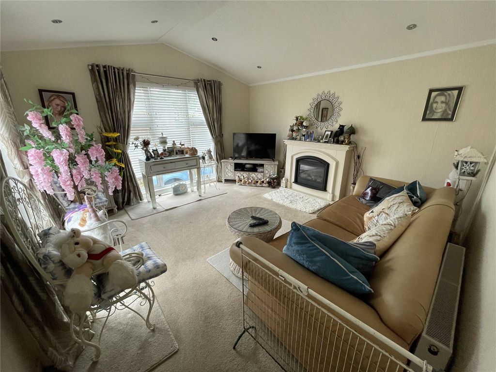 Property photo 2 of 9 Picture No. 01